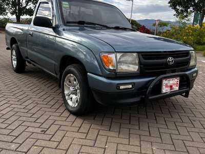 Toyota Tacoma - Image 5