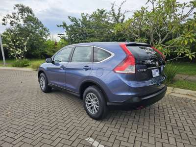 Honda CR-V - Image 1