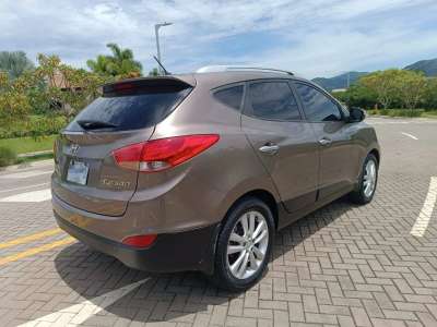 Hyundai Tucson - Image 8