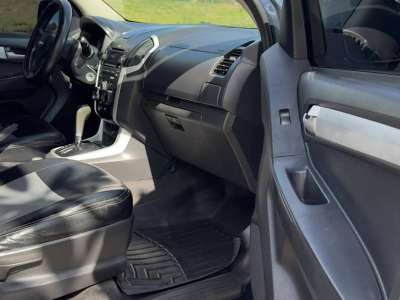 Isuzu Dmax - Image 2