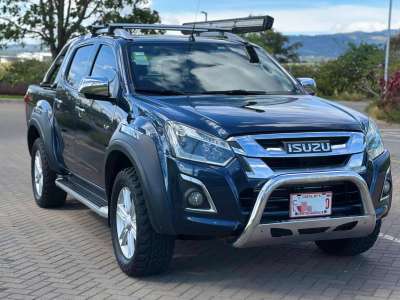 Isuzu Dmax - Image 8