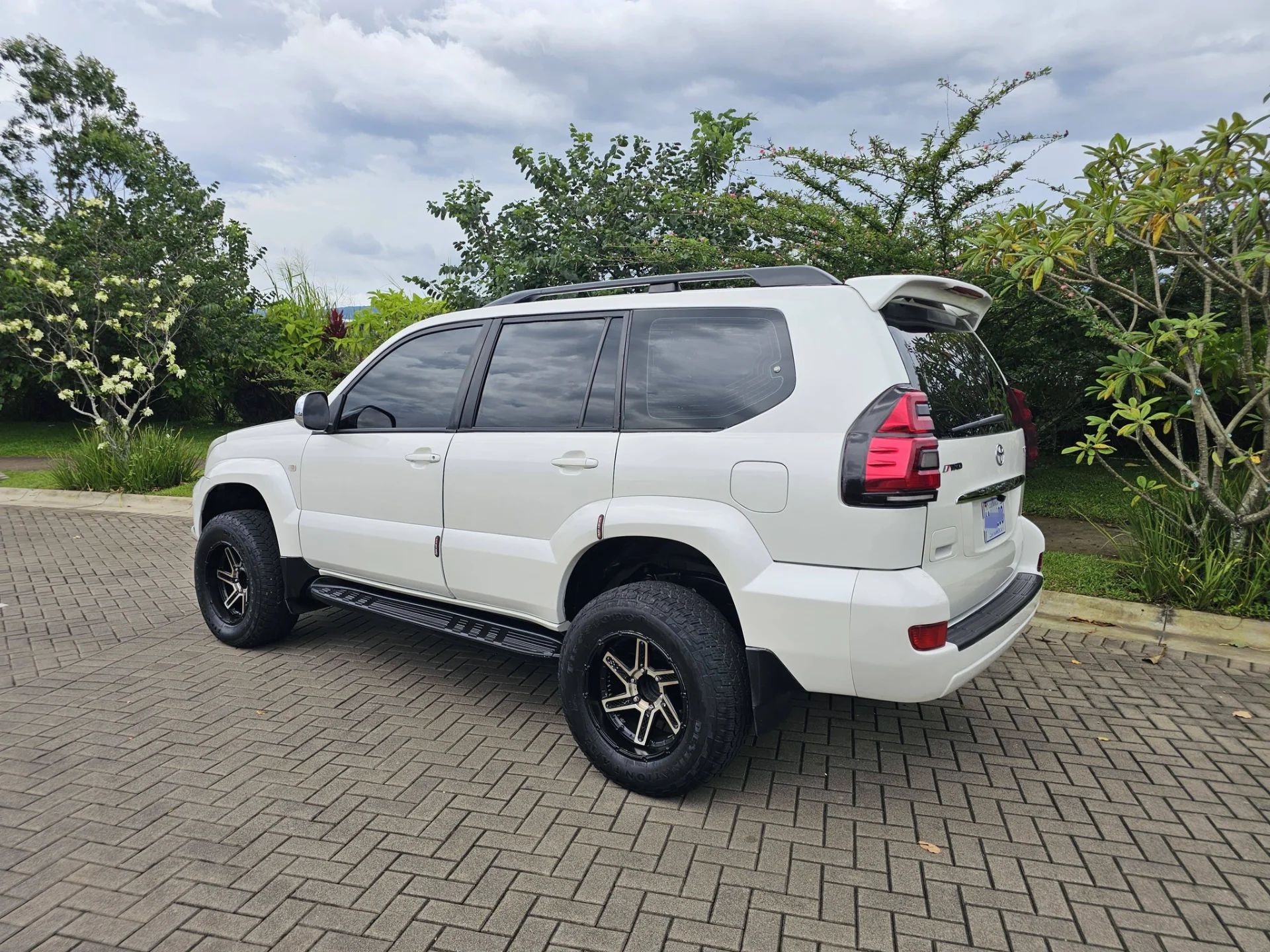 Toyota Prado VX - Image 5