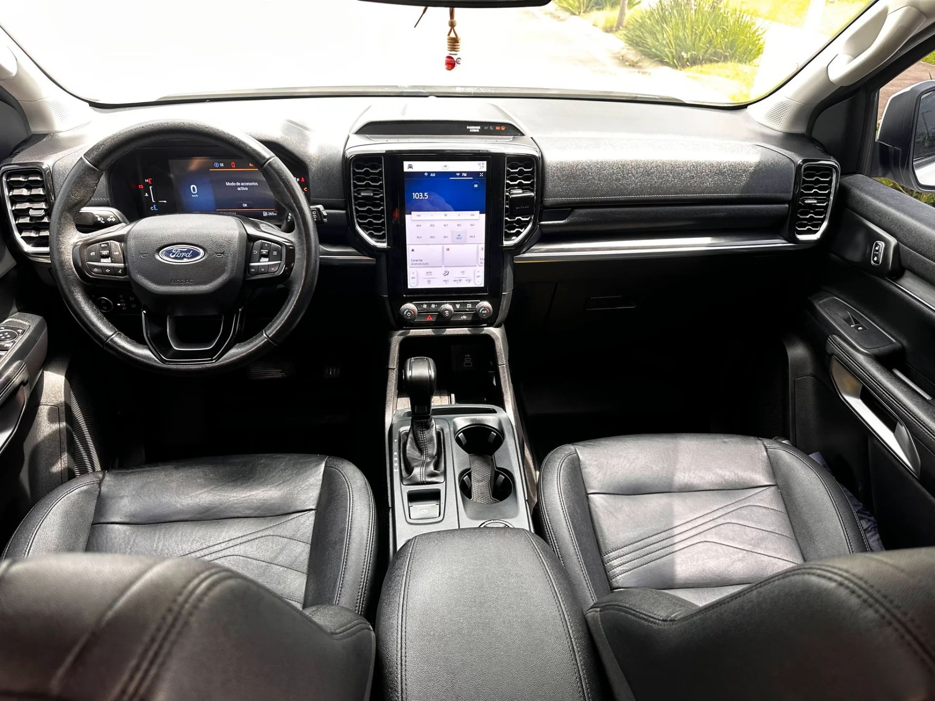 Ford Everest - Image 3