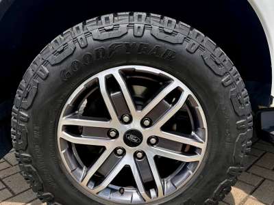 Ford Everest - Image 7