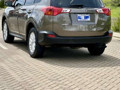 Toyota RAV4 - Image 4