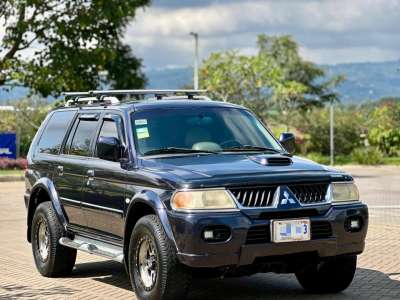 Mitsubishi Montero Sport - Image 1
