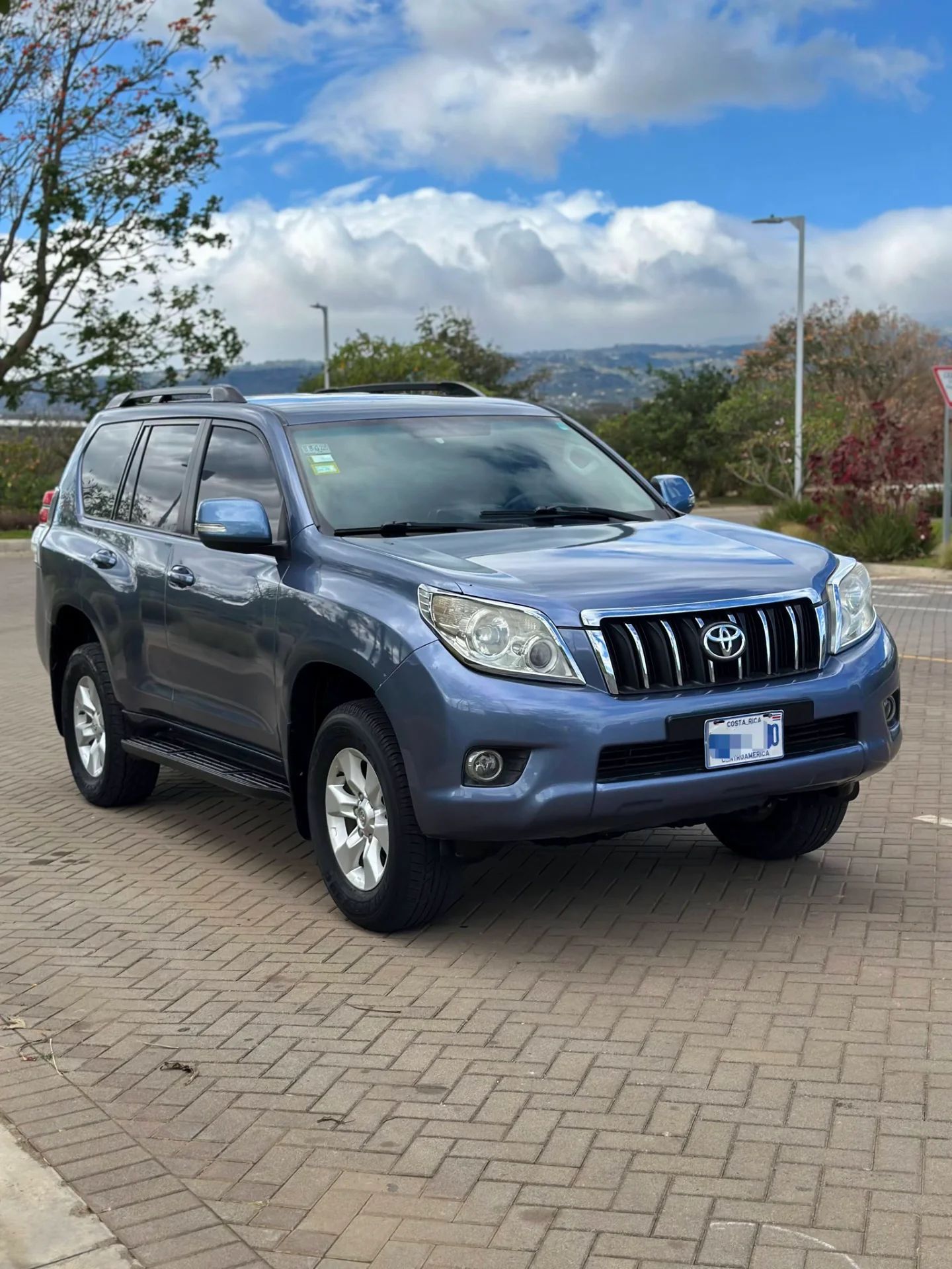 Toyota Prado - Image 8
