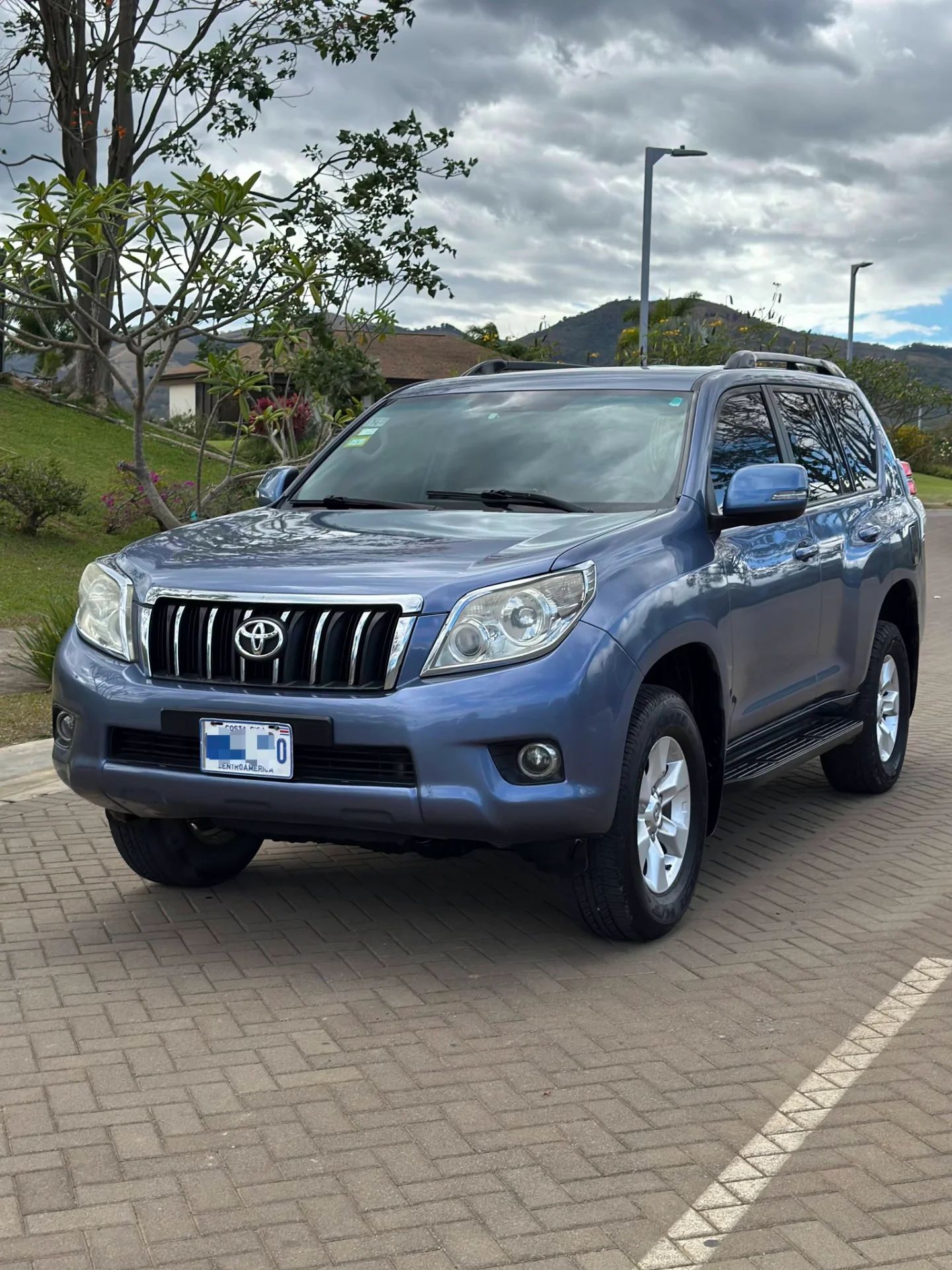 Toyota Prado - Image 9