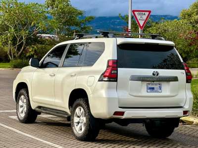 Toyota Prado - Image 7