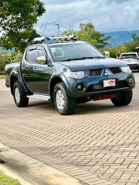 2009 Mitsubishi L200 Sportero