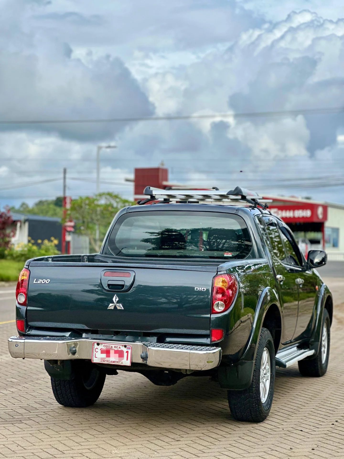 Mitsubishi L200 Sportero - Image 7