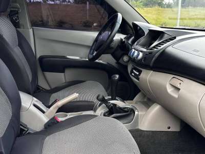 Mitsubishi L200 Sportero - Image 8