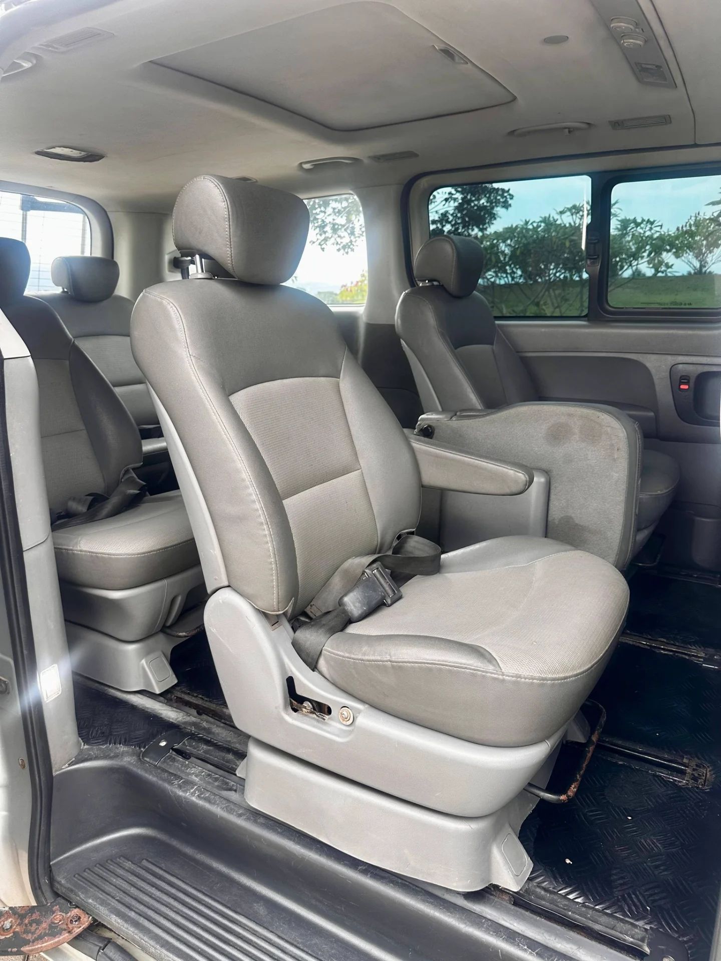 Hyundai Starex H1 - Image 2