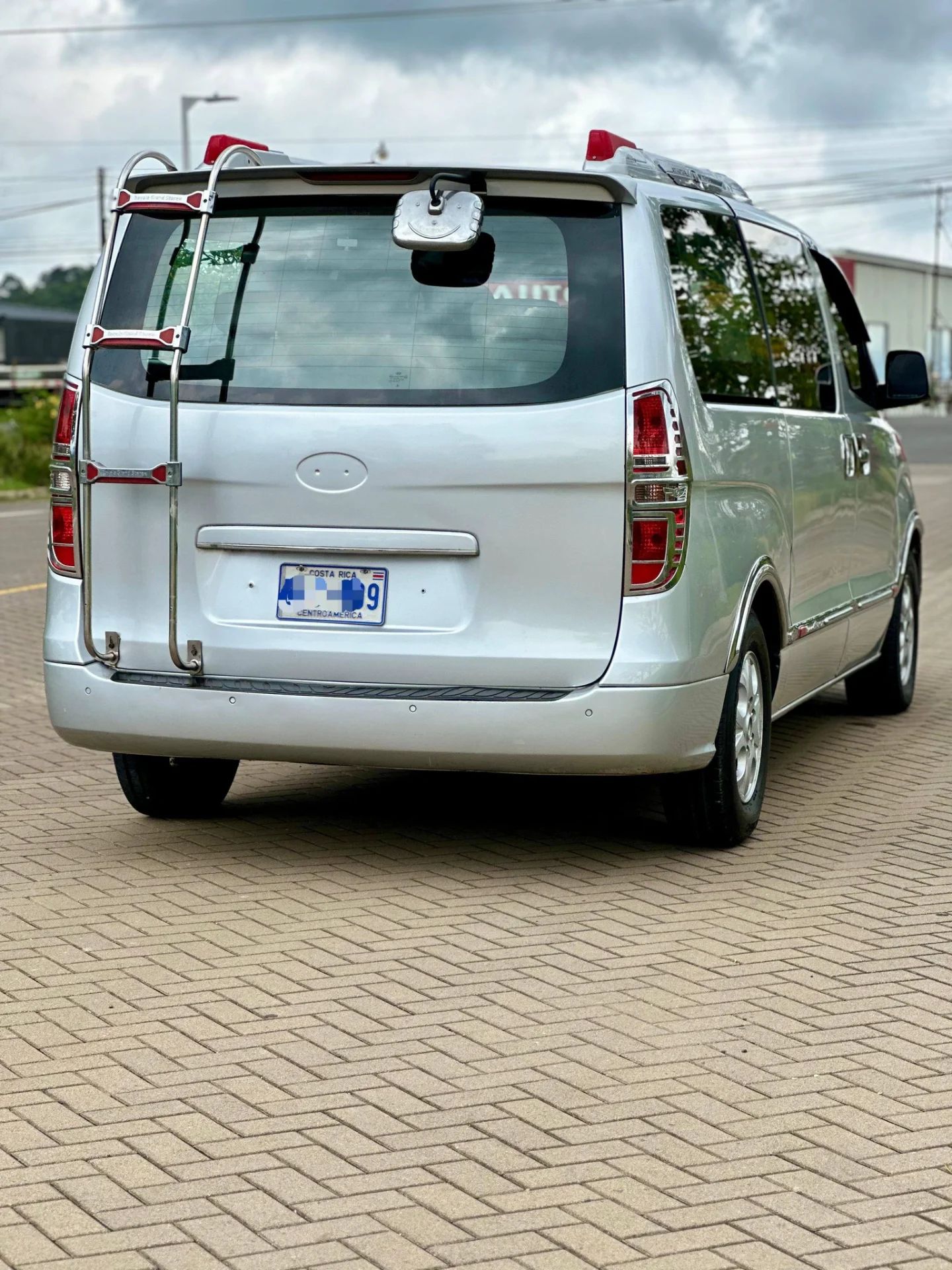 Hyundai Starex H1 - Image 5