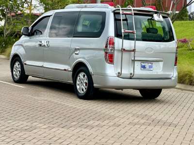 Hyundai Starex H1 - Image 6
