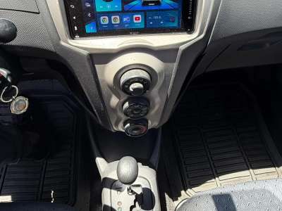 Toyota Yaris - Image 7