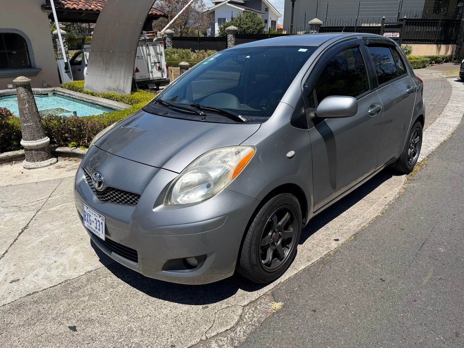 Toyota Yaris - Image 3