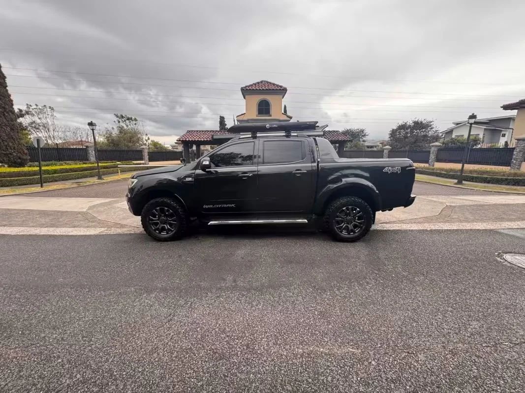 Ford Ranger Wildtrak - Image 2
