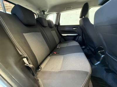 Suzuki Vitara - Image 10