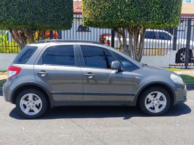 Suzuki SX4 - Image 6