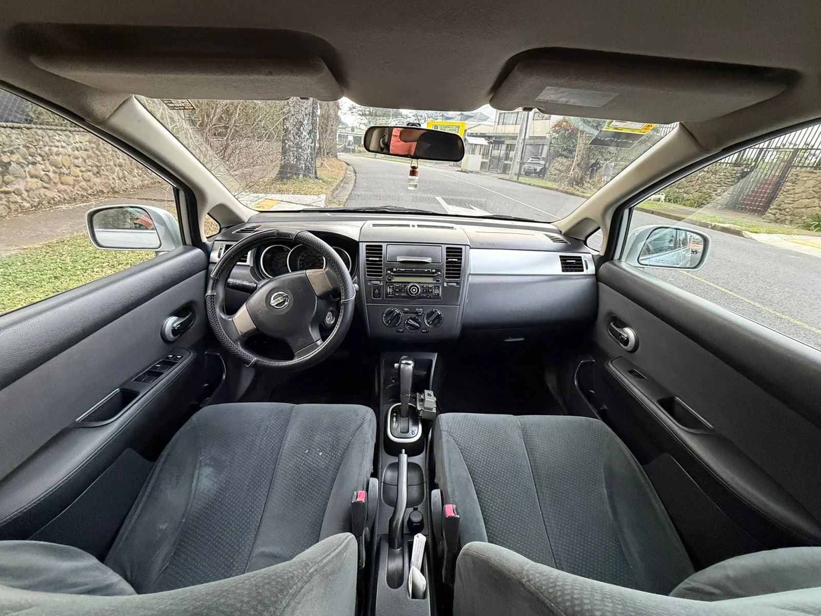 Nissan Tiida - Image 9