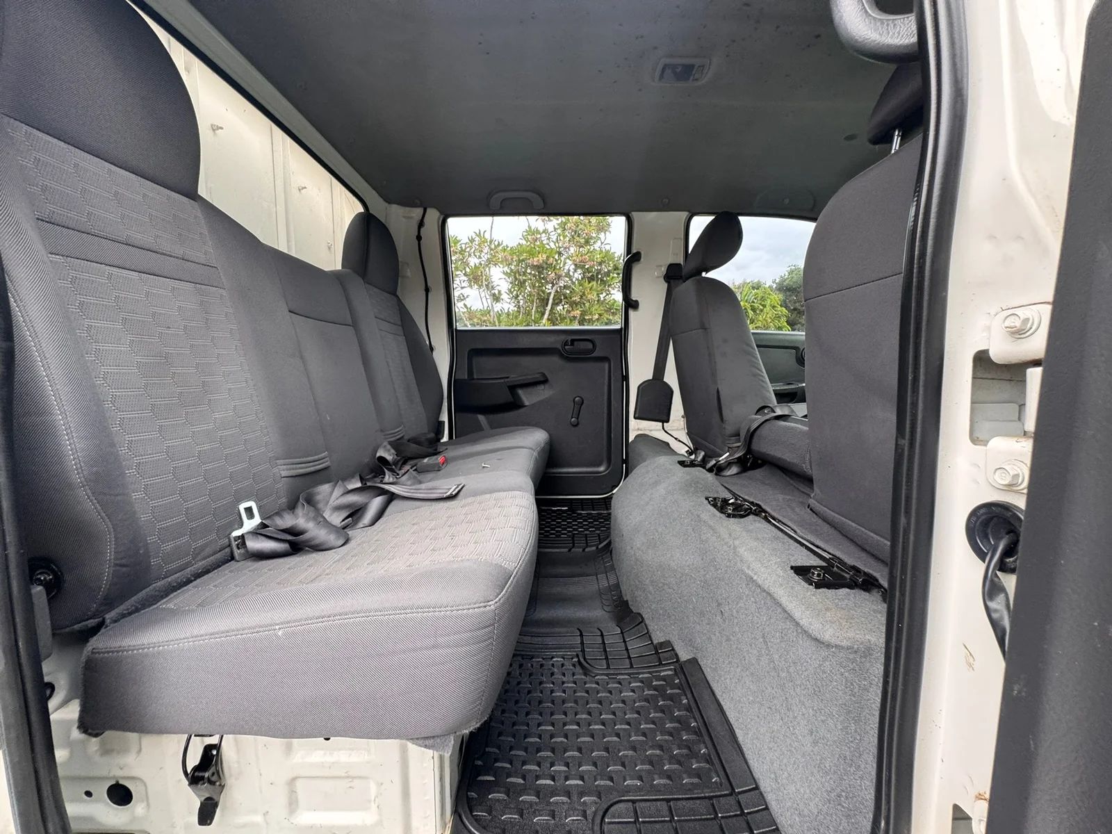 Kia K2500 - Image 8