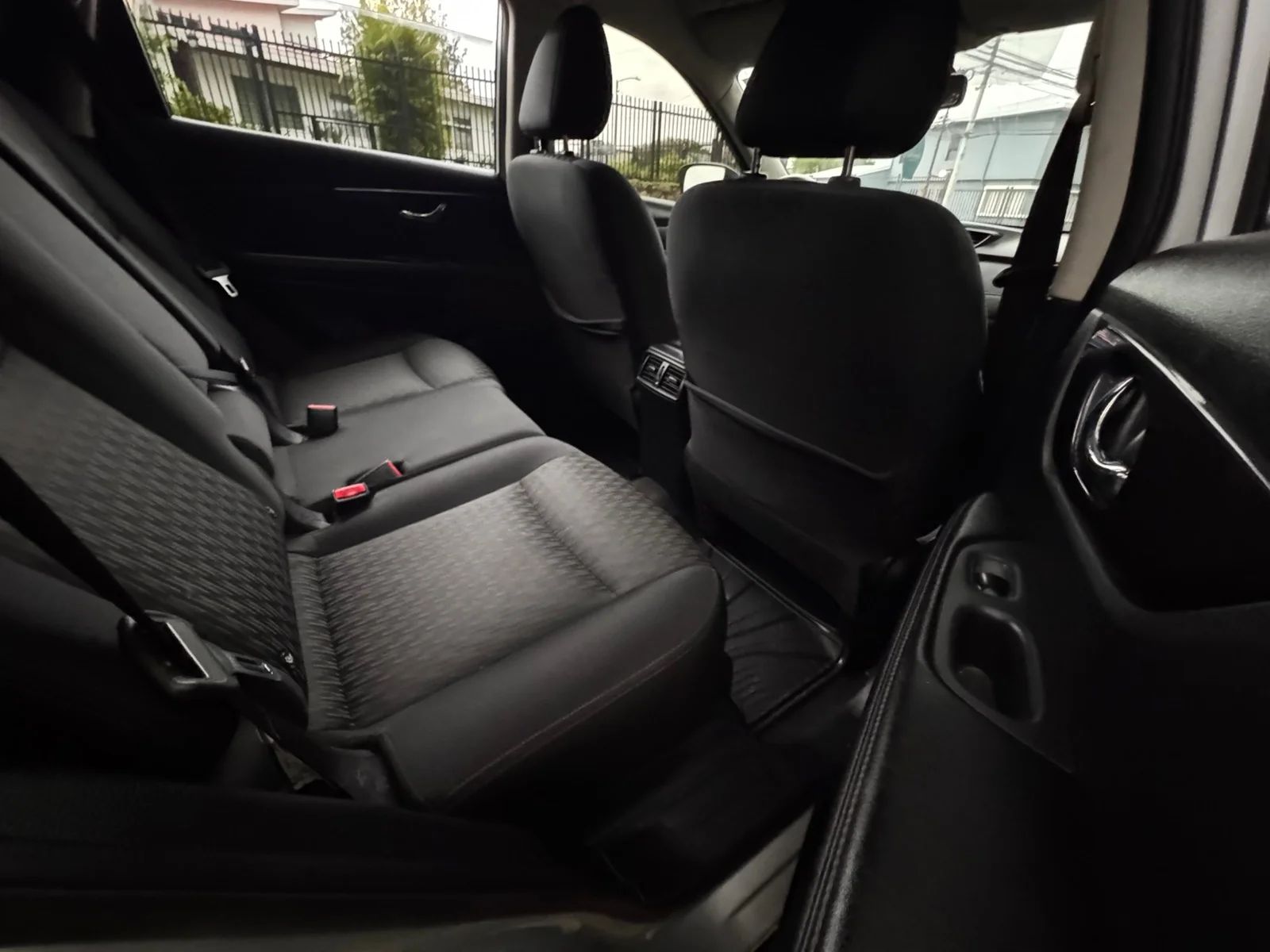 Nissan X-Trail - Image 10