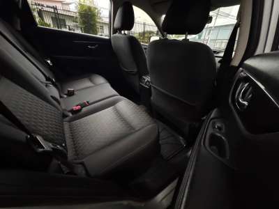 Nissan X-Trail - Image 10
