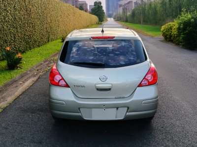 Nissan Tiida - Image 4