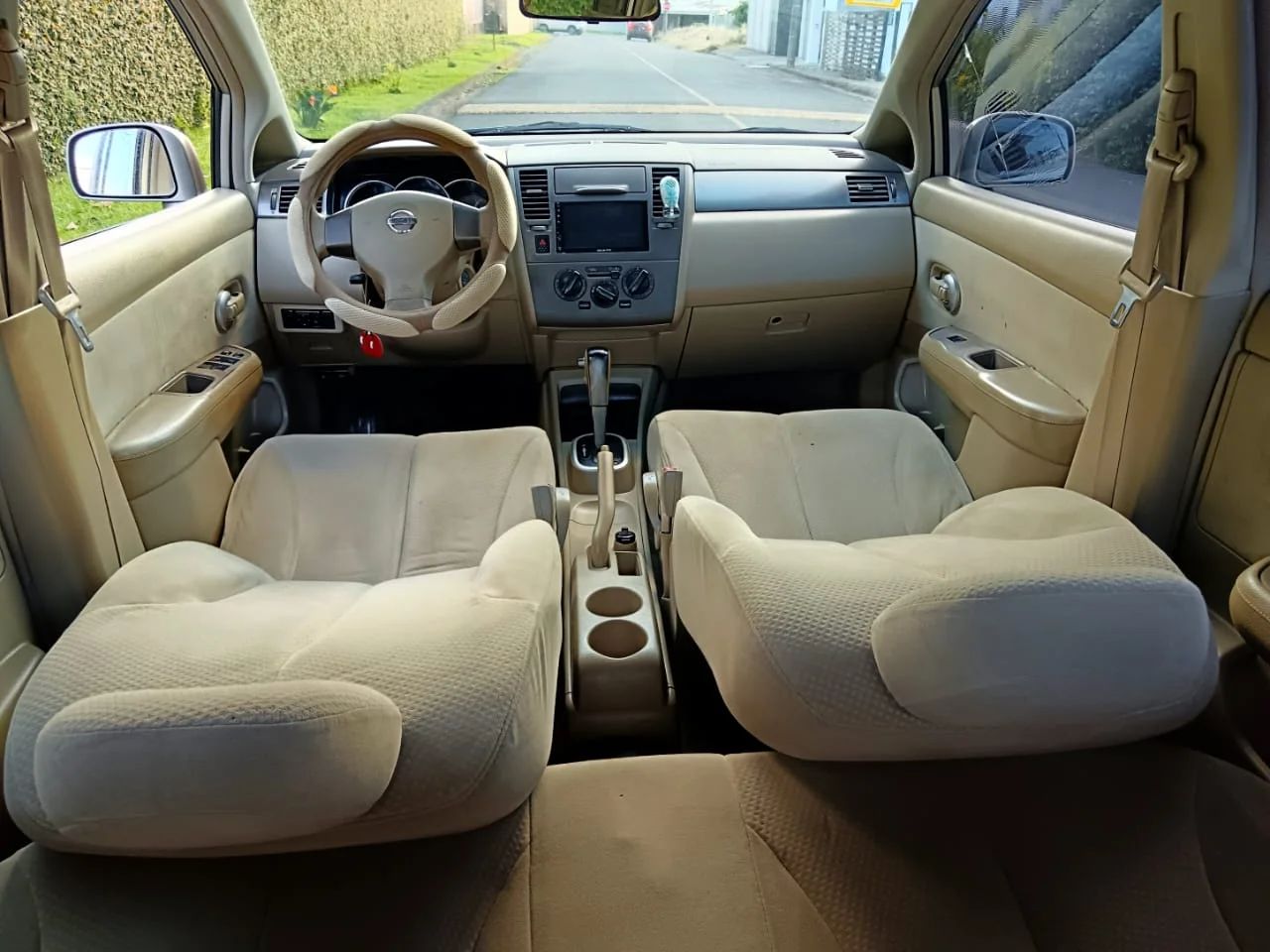 Nissan Tiida - Image 5