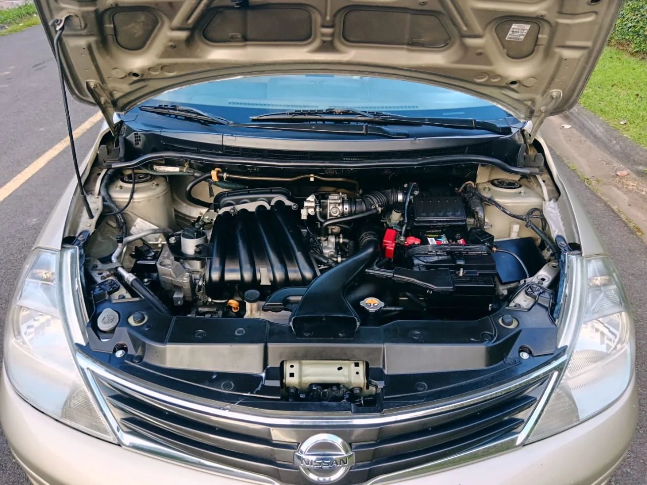 Nissan Tiida - Image 7