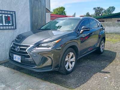 Lexus NX300H - Image 3