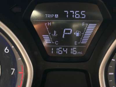 Hyundai Elantra Coupe - Image 5