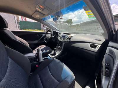 Hyundai Elantra Coupe - Image 7