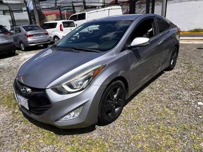 Hyundai Elantra Coupe - Image 1
