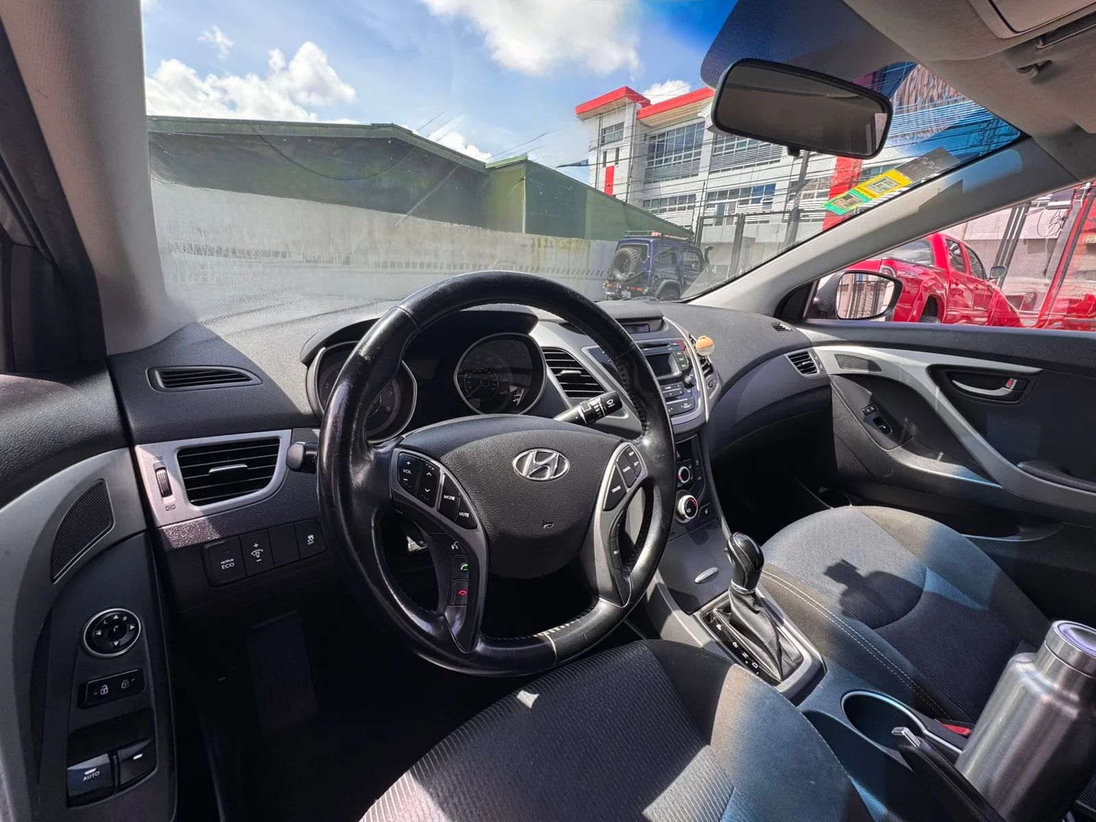 Hyundai Elantra Coupe - Image 10