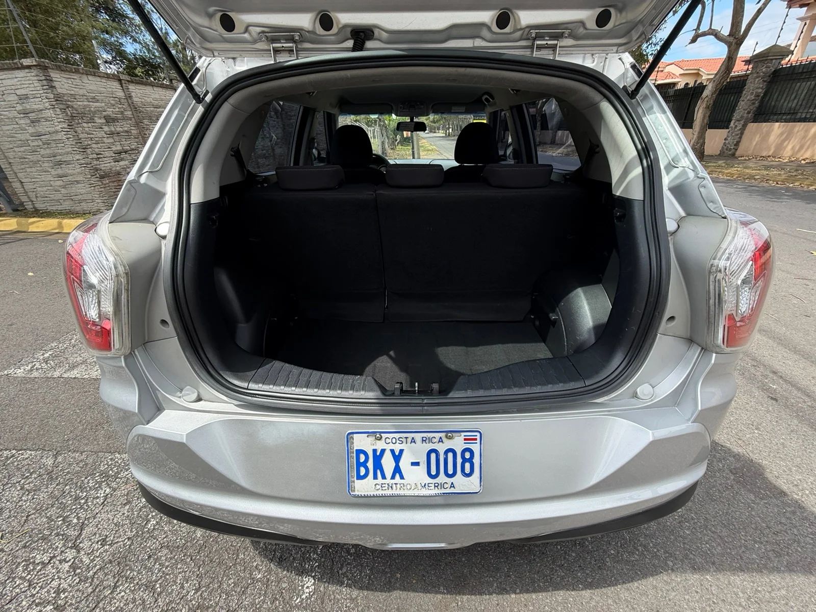 SsangYong Tivoli - Image 4