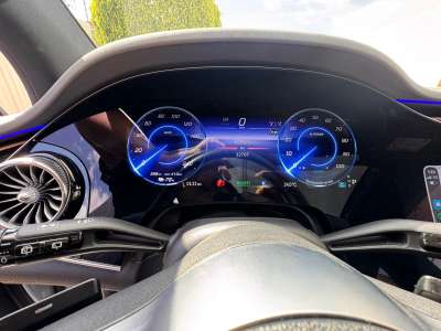 Mercedes-Benz EQE SUV 350+ - Image 8
