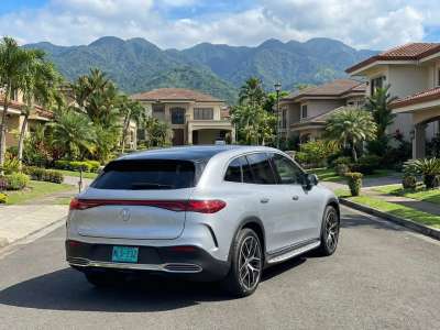 Mercedes-Benz EQE SUV 350+ - Image 2