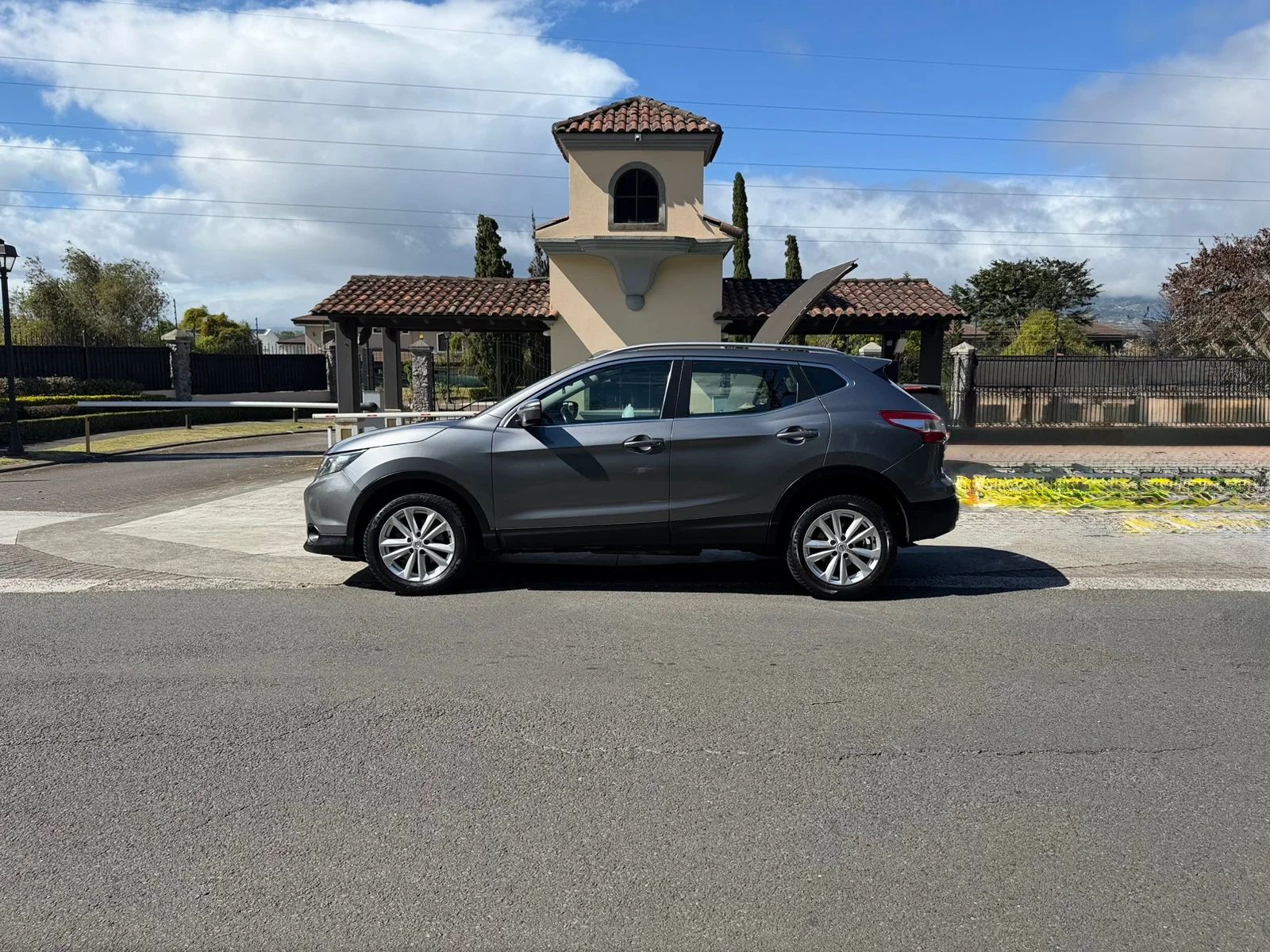 Nissan Qashqai - Image 1