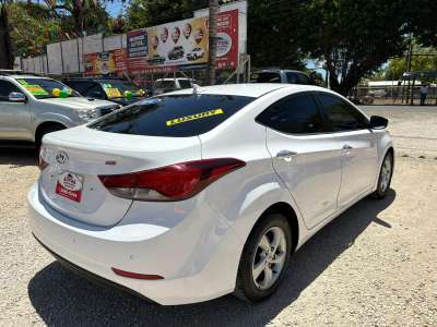 Hyundai Avante GDI - Image 2