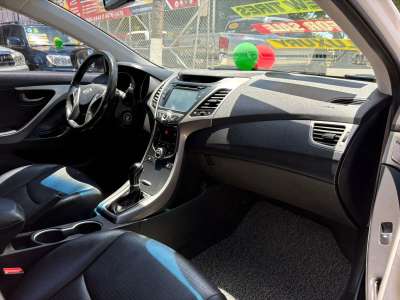 Hyundai Avante GDI - Image 7