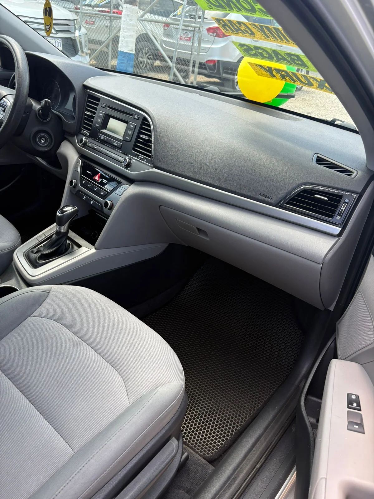 Hyundai Elantra - Image 5