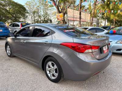 Hyundai Avante - Image 3