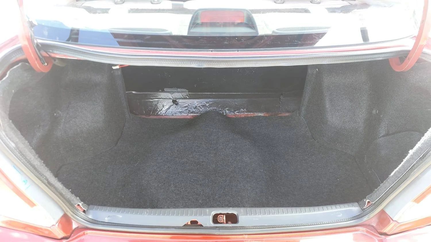 Toyota Echo - Image 9