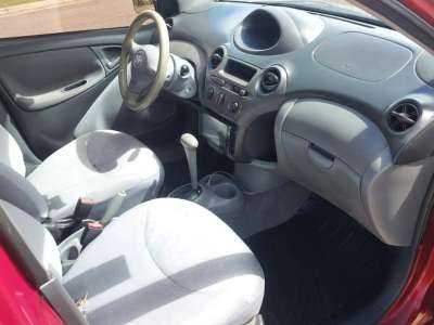 Toyota Echo - Image 11