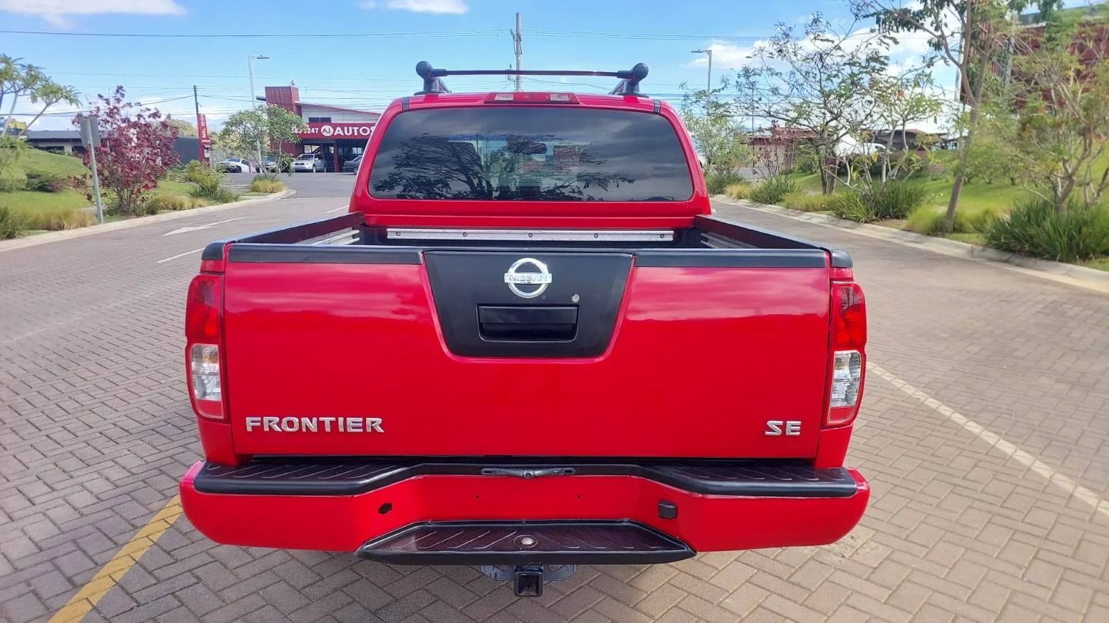 Nissan Frontier - Image 4