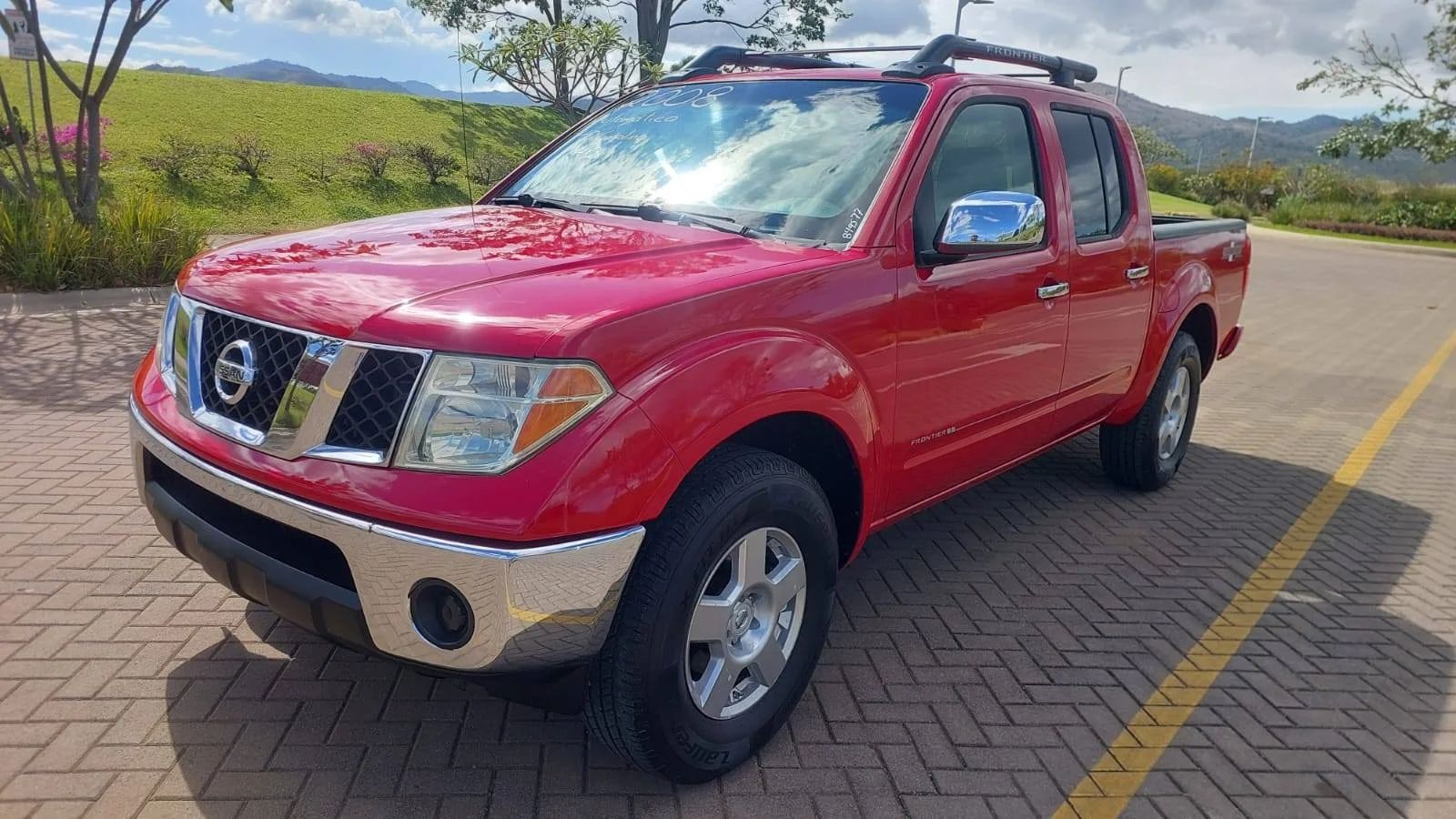 Nissan Frontier - Image 9