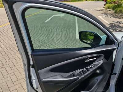 Toyota Yaris - Image 9