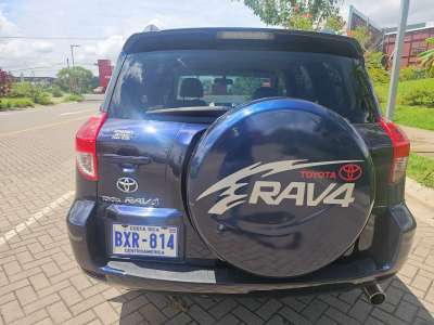 Toyota RAV4 - Image 4